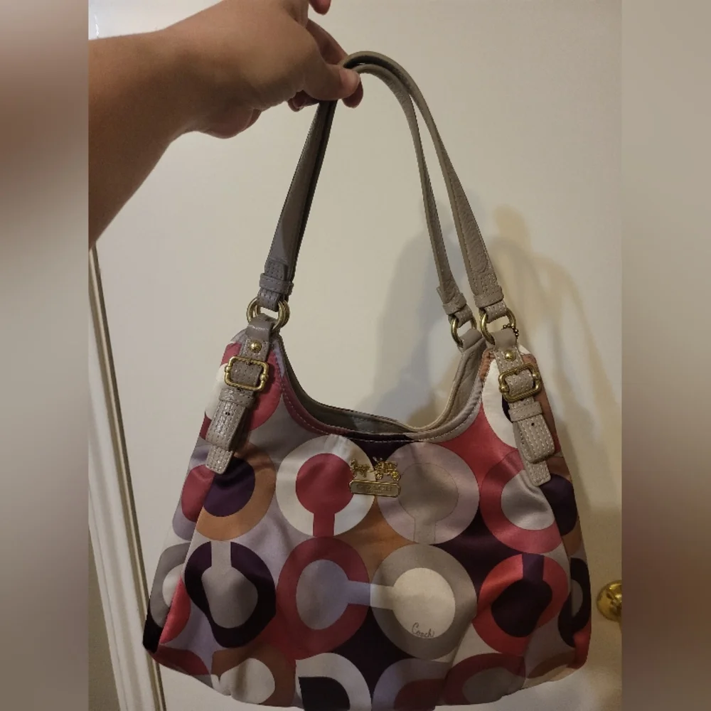 Coach Madison OP ART Hobo purse - Picture 2 of 12